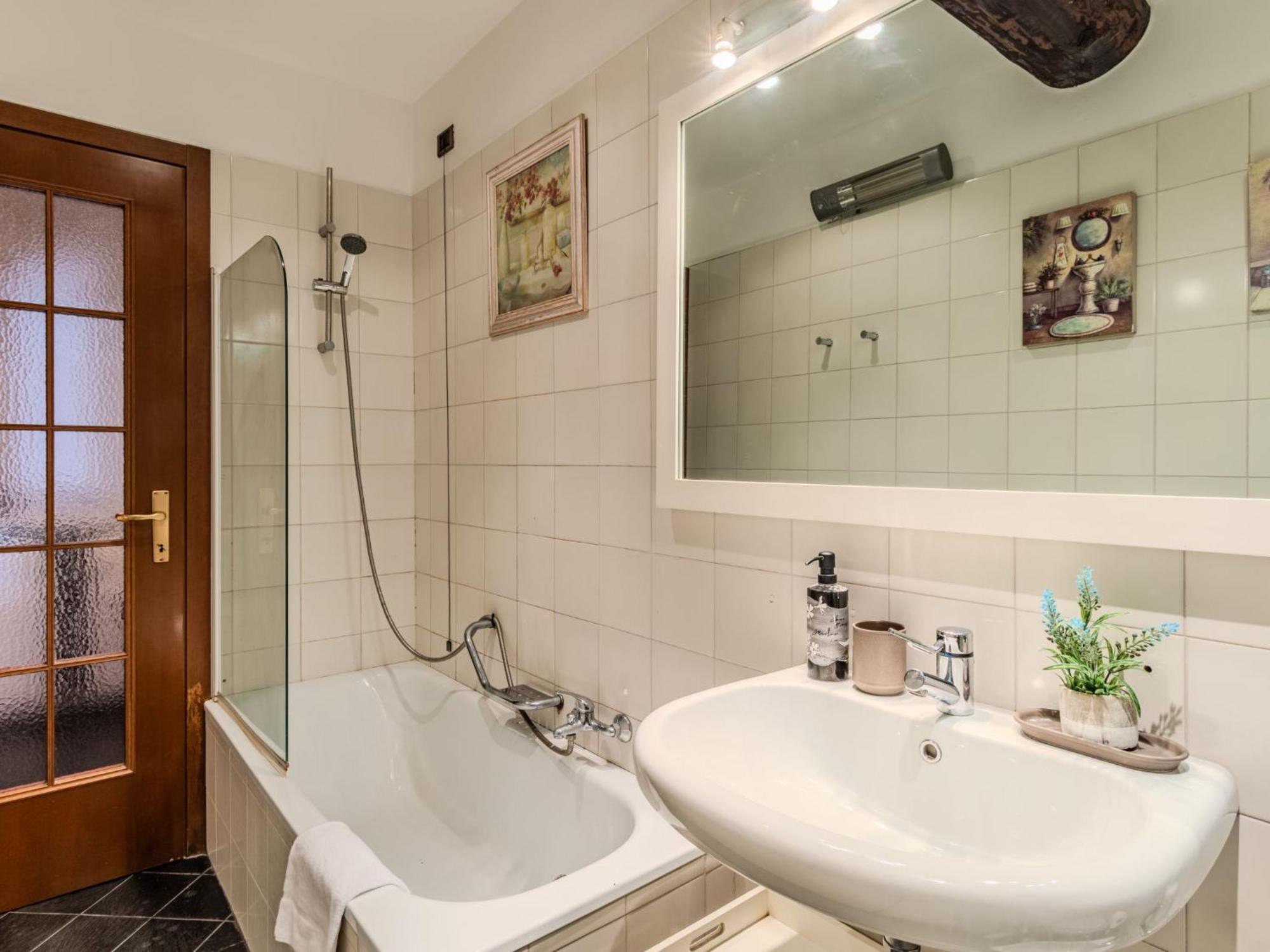 Apartment Lungolago By Interhome Lecco Luaran gambar